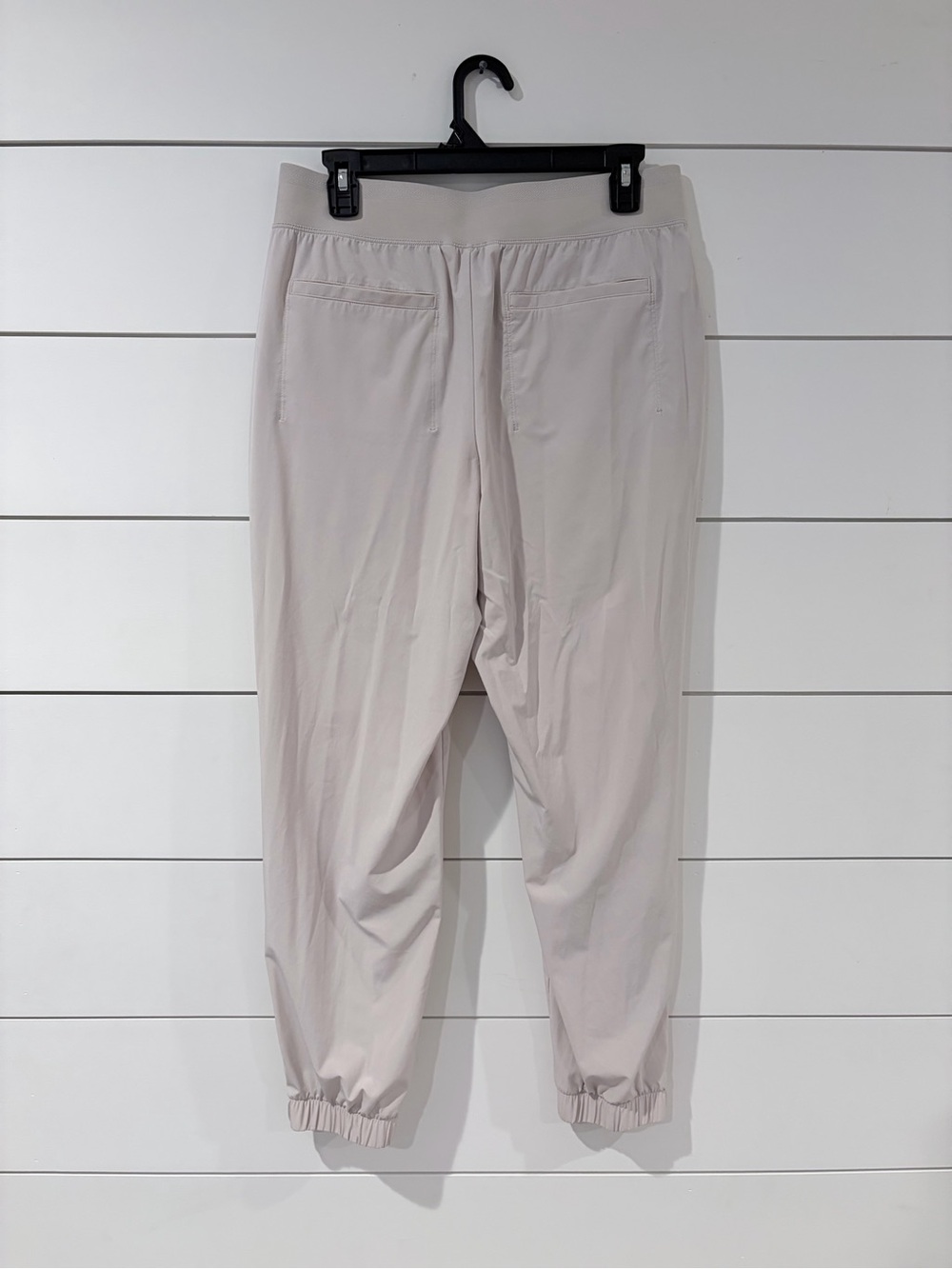 Athleta Beige Stretch Ankle Pants 8 Zip Hem Quiet Luxury Gorpcore Sporty Chic - Picture 6 of 14